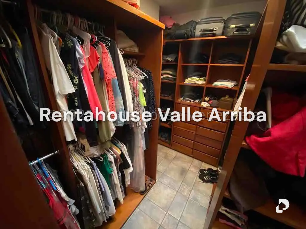 Apartamento en Las Esmeraldas, Caracas – 17