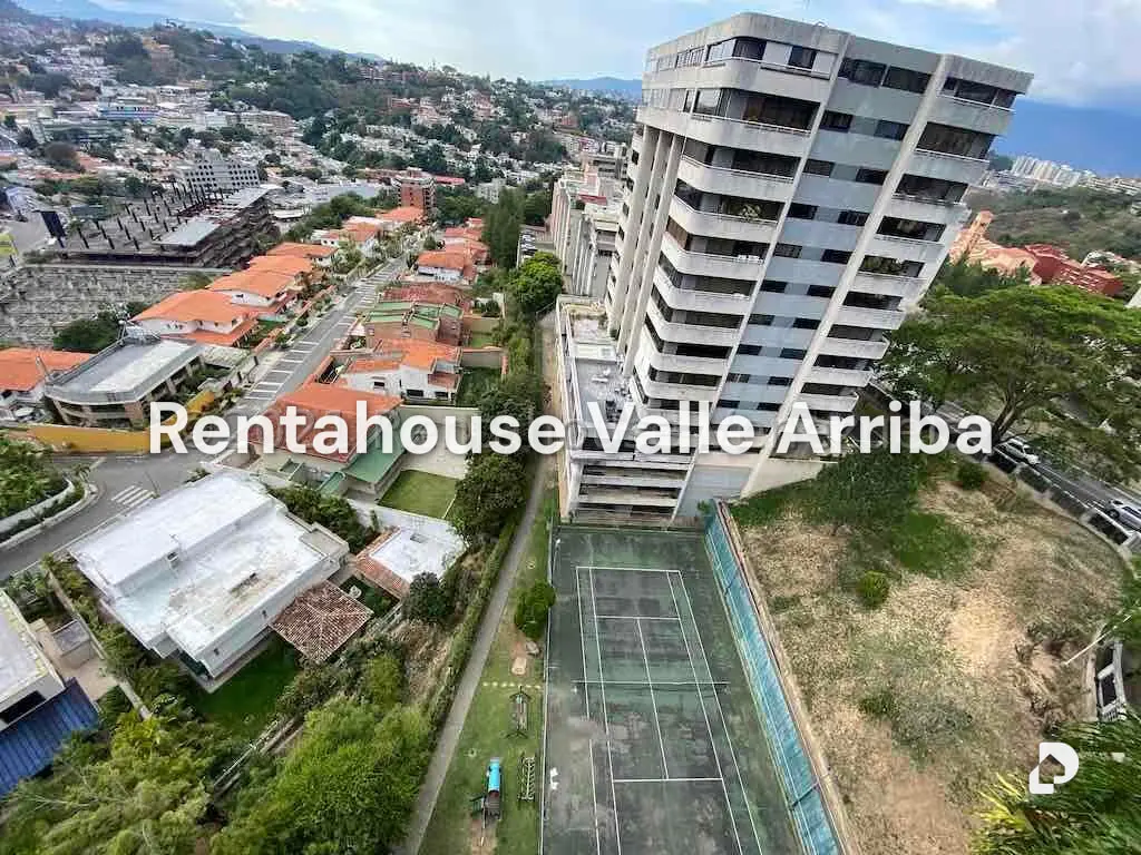 Apartamento en Las Esmeraldas, Caracas – 23