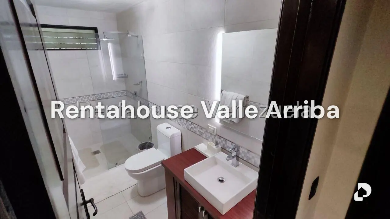 Casa en Alto Hatillo, Caracas – 20