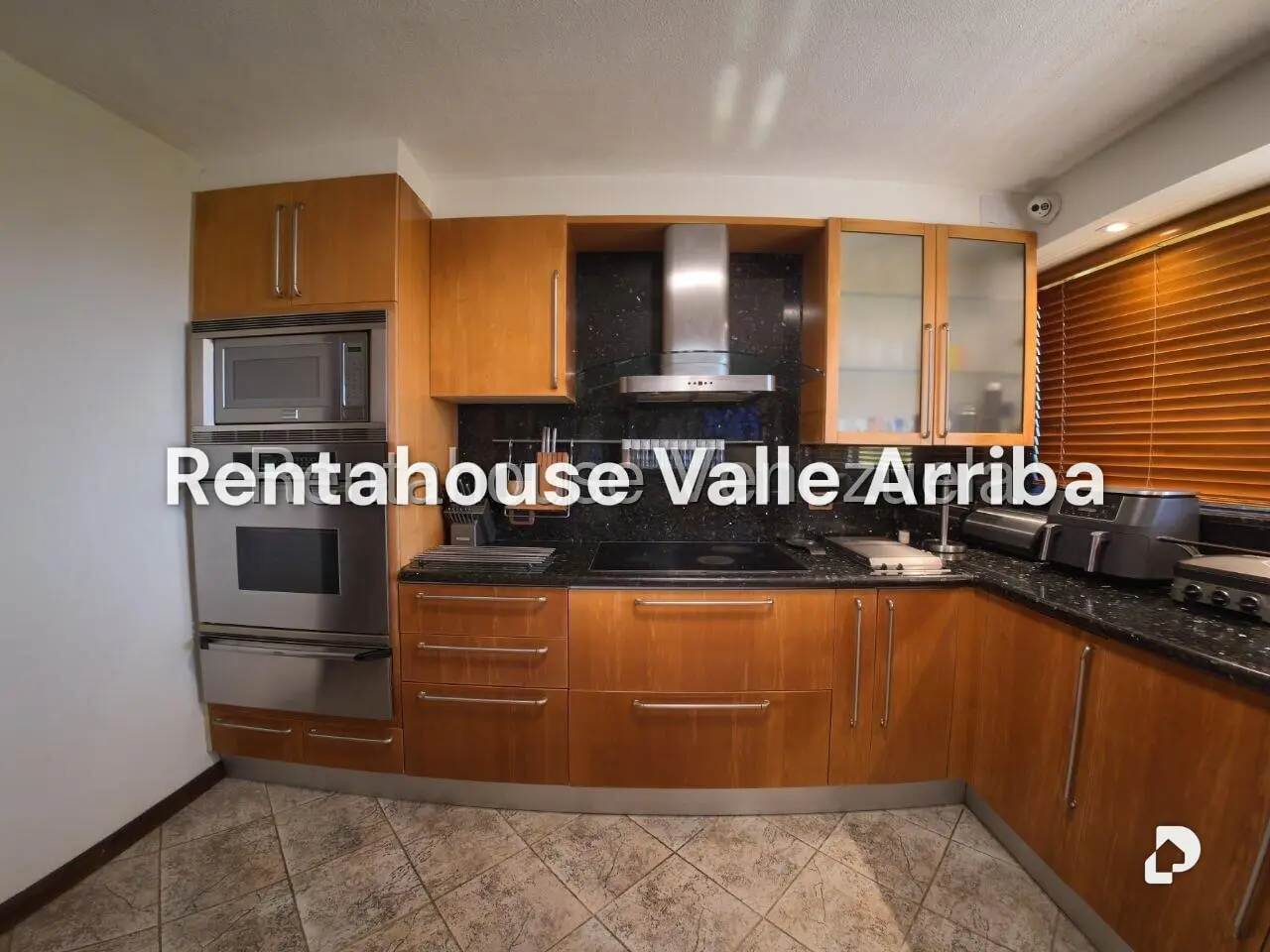Casa en Alto Hatillo, Caracas – 26