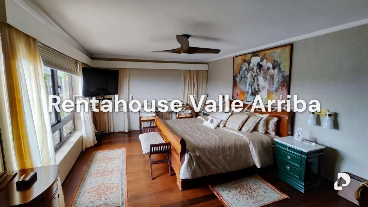 Casa en Alto Hatillo, Caracas – 28