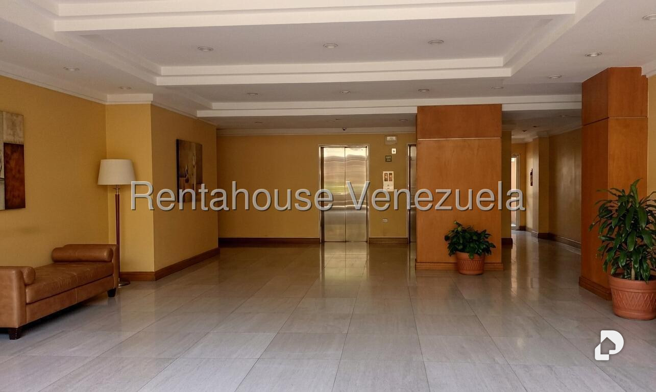 Apartamento en Bello Monte, Caracas – 2