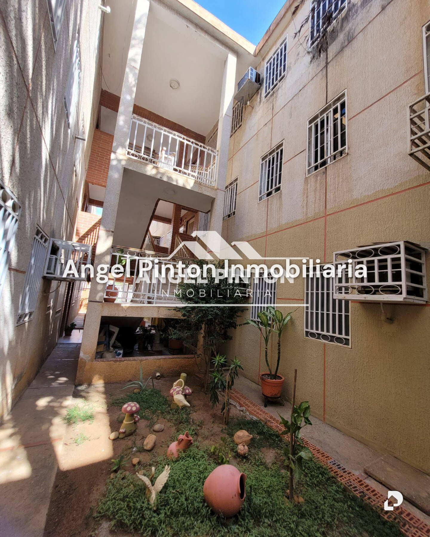 Apartamento en Amparo, Maracaibo – 12
