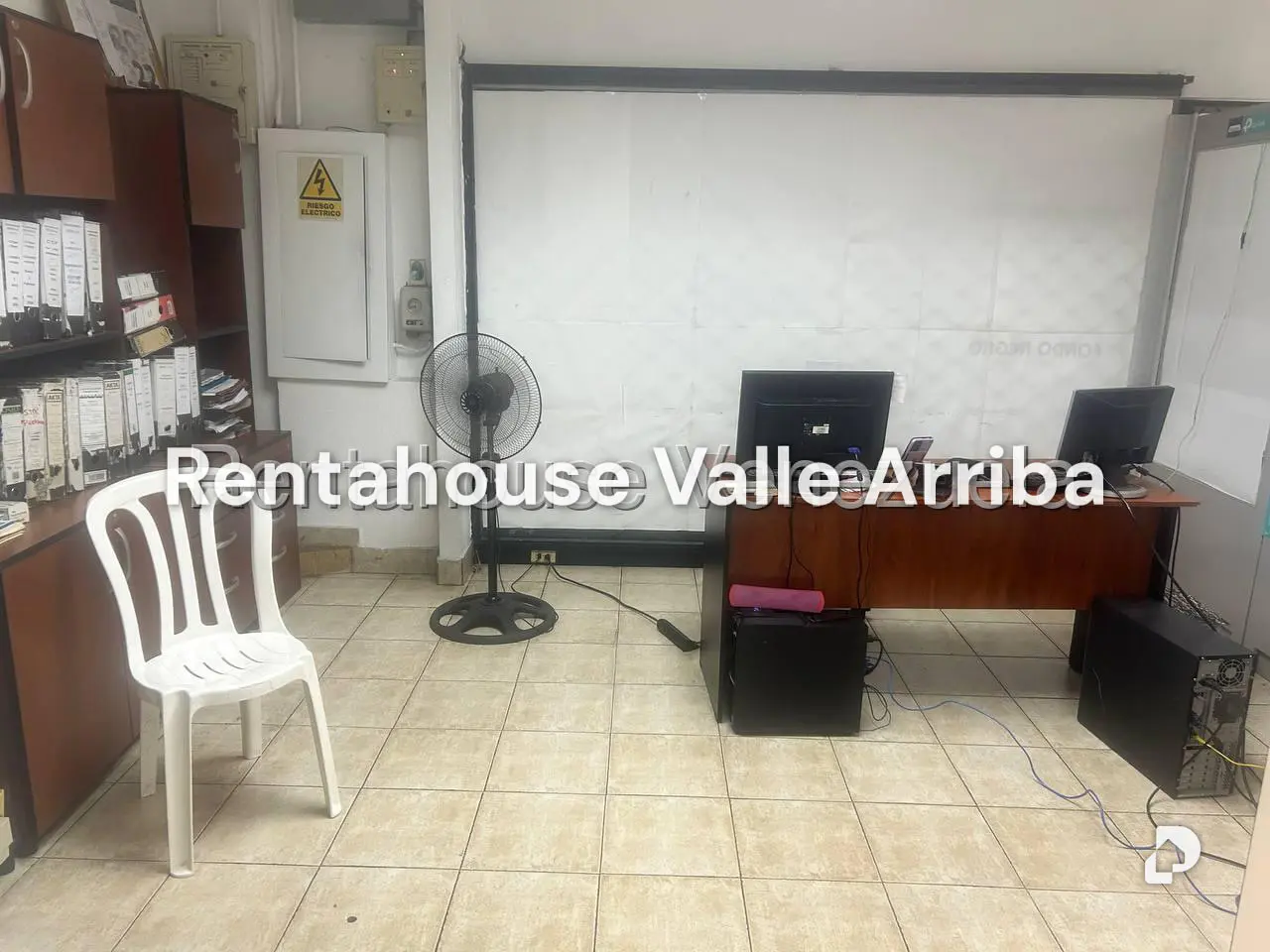 Local comercial en Los Palos Grandes, Caracas – 6