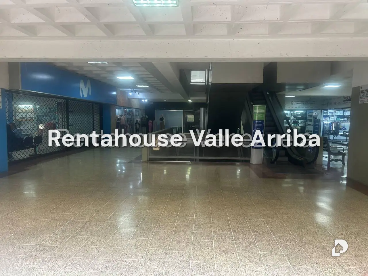 Local comercial en Los Palos Grandes, Caracas – 17