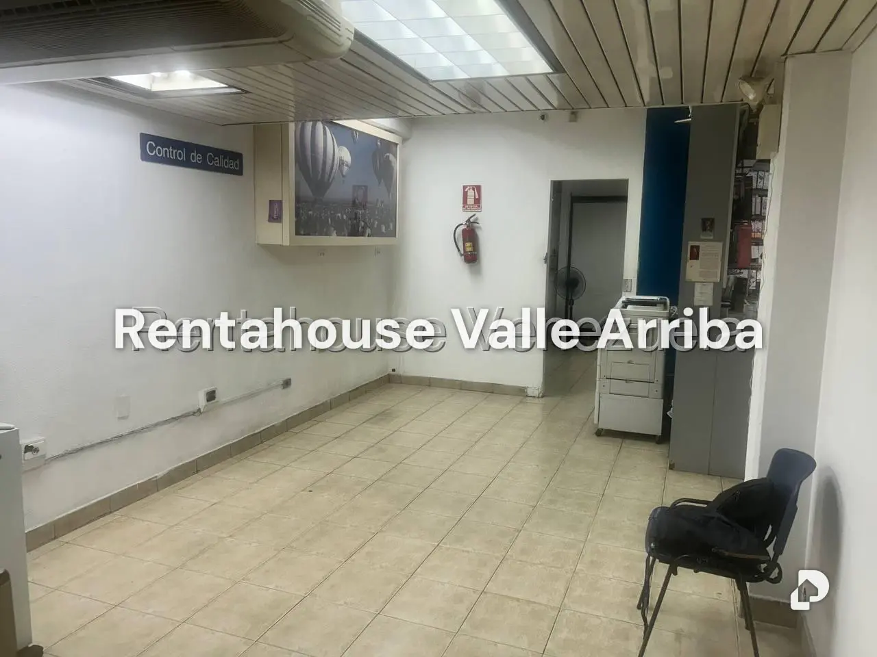 Local comercial en Los Palos Grandes, Caracas – 13