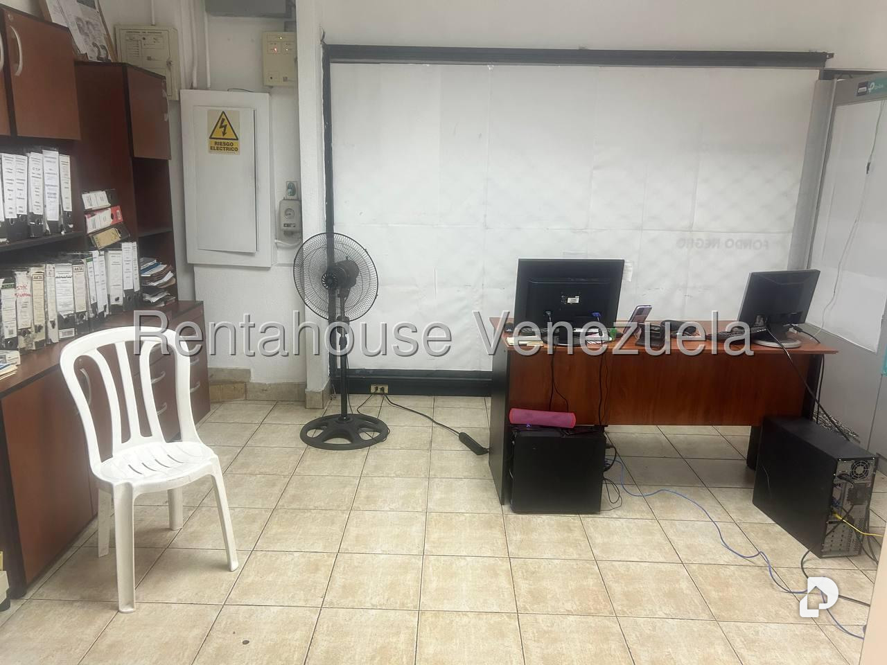 Local comercial en Los Palos Grandes, Caracas – 6