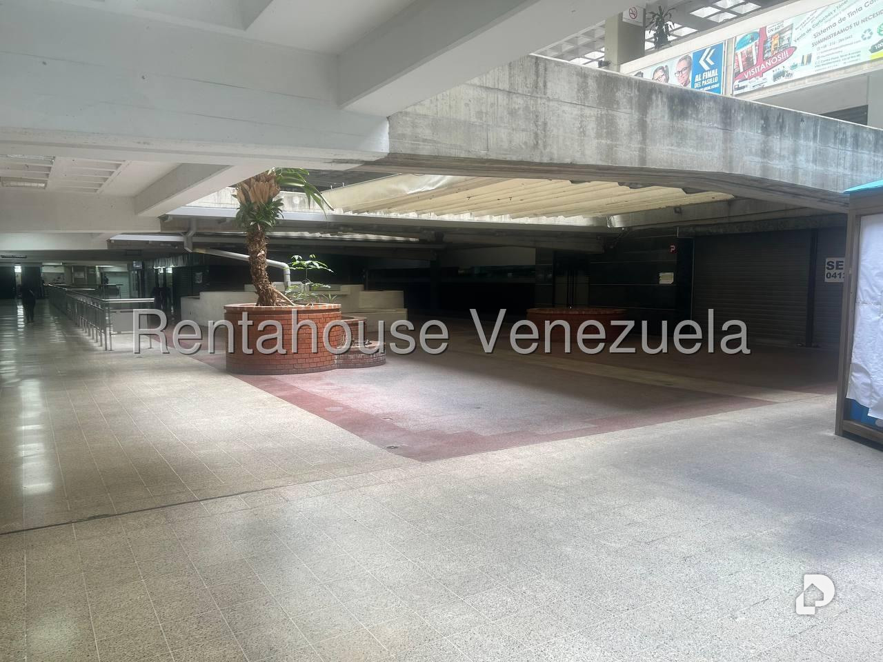 Local comercial en Los Palos Grandes, Caracas – 7