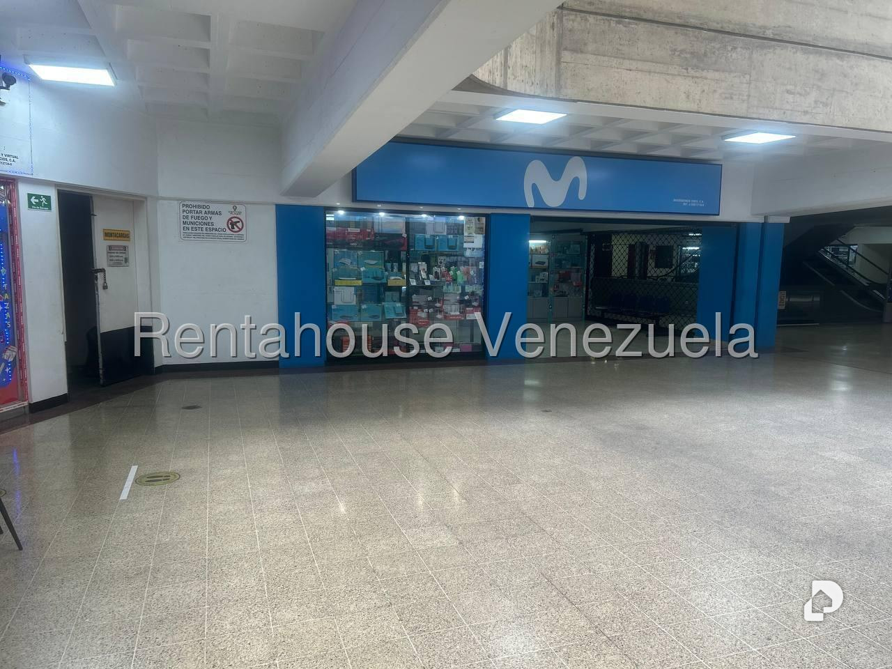 Local comercial en Los Palos Grandes, Caracas – 3