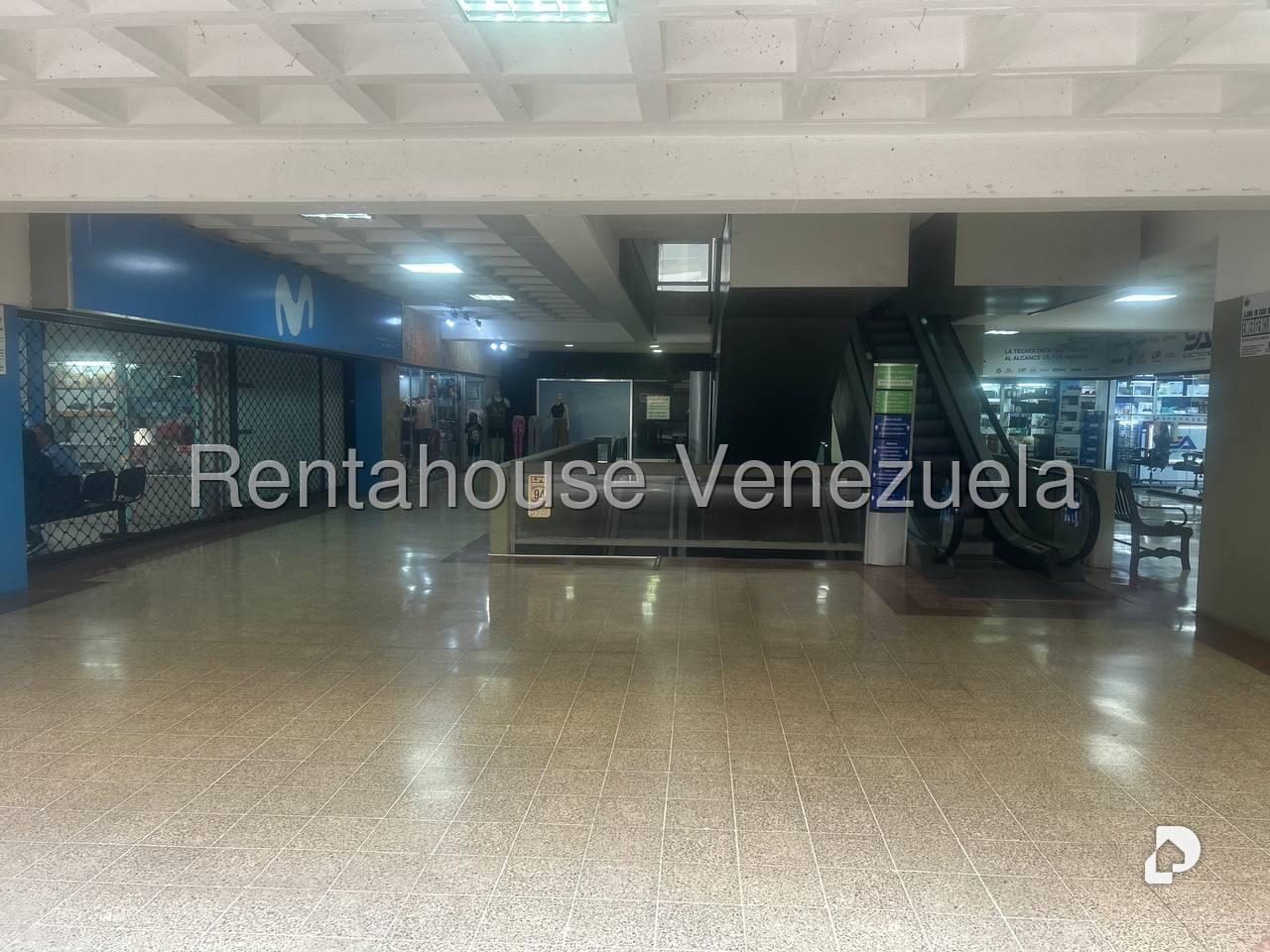 Local comercial en Los Palos Grandes, Caracas – 5