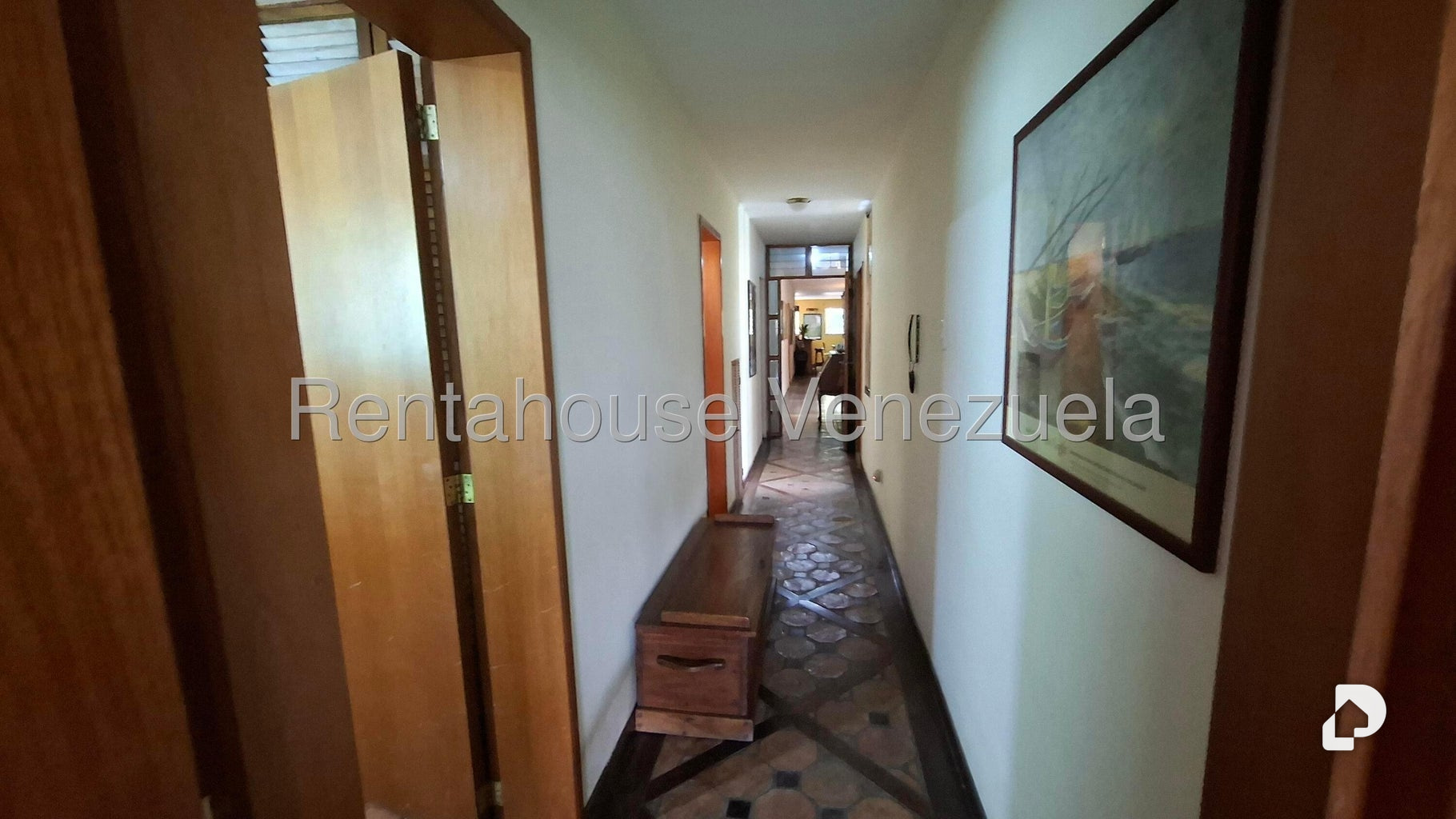 Casa en La Trinidad, Caracas – 25