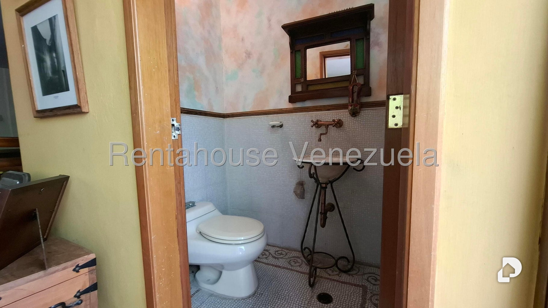 Casa en La Trinidad, Caracas – 17
