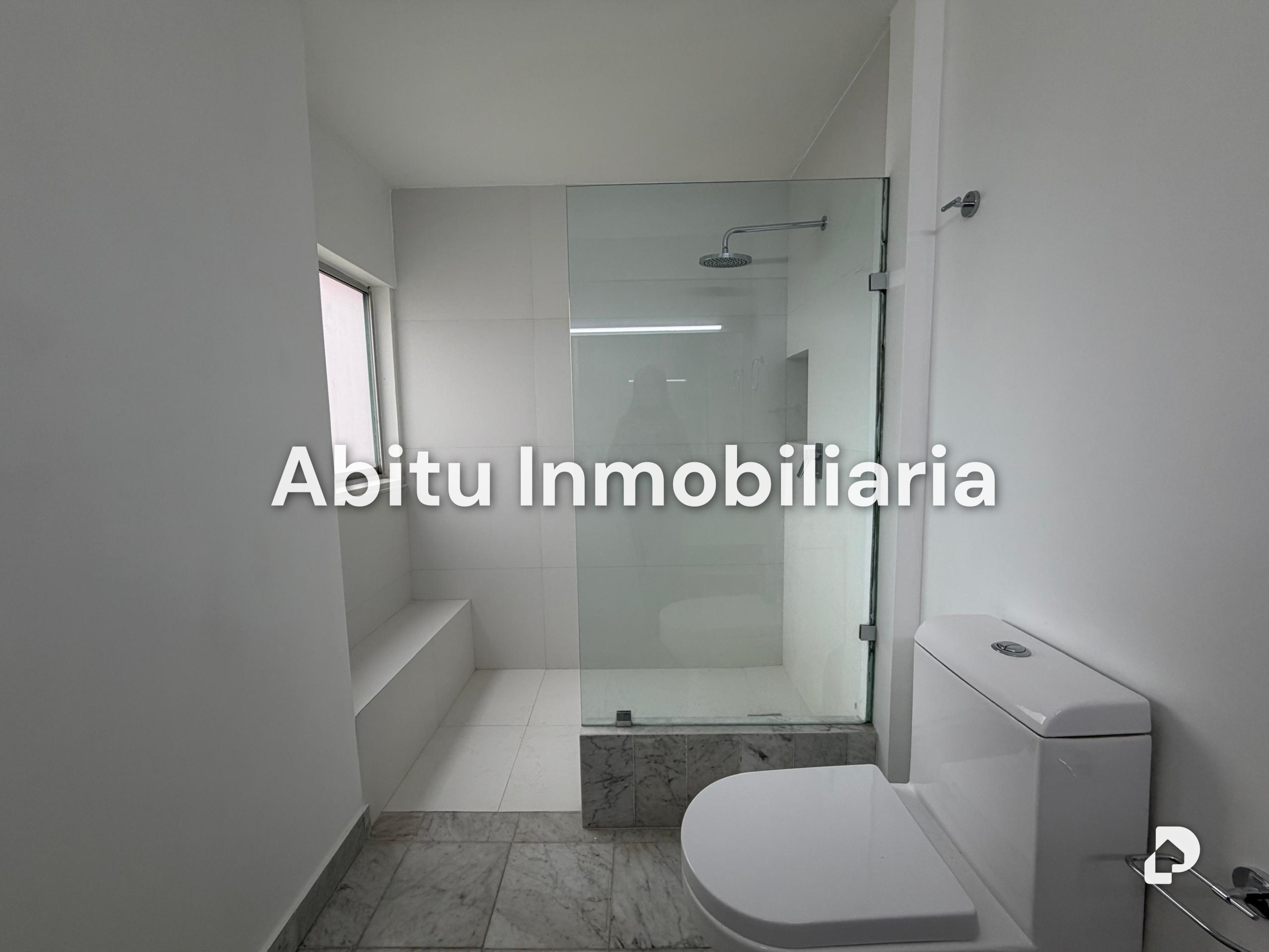 Apartamento en Lomas de Chuao, Caracas – 12