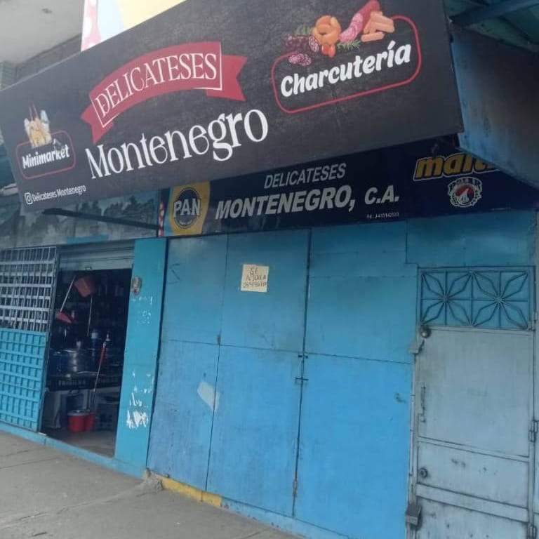 Local comercial en Valencia - 1