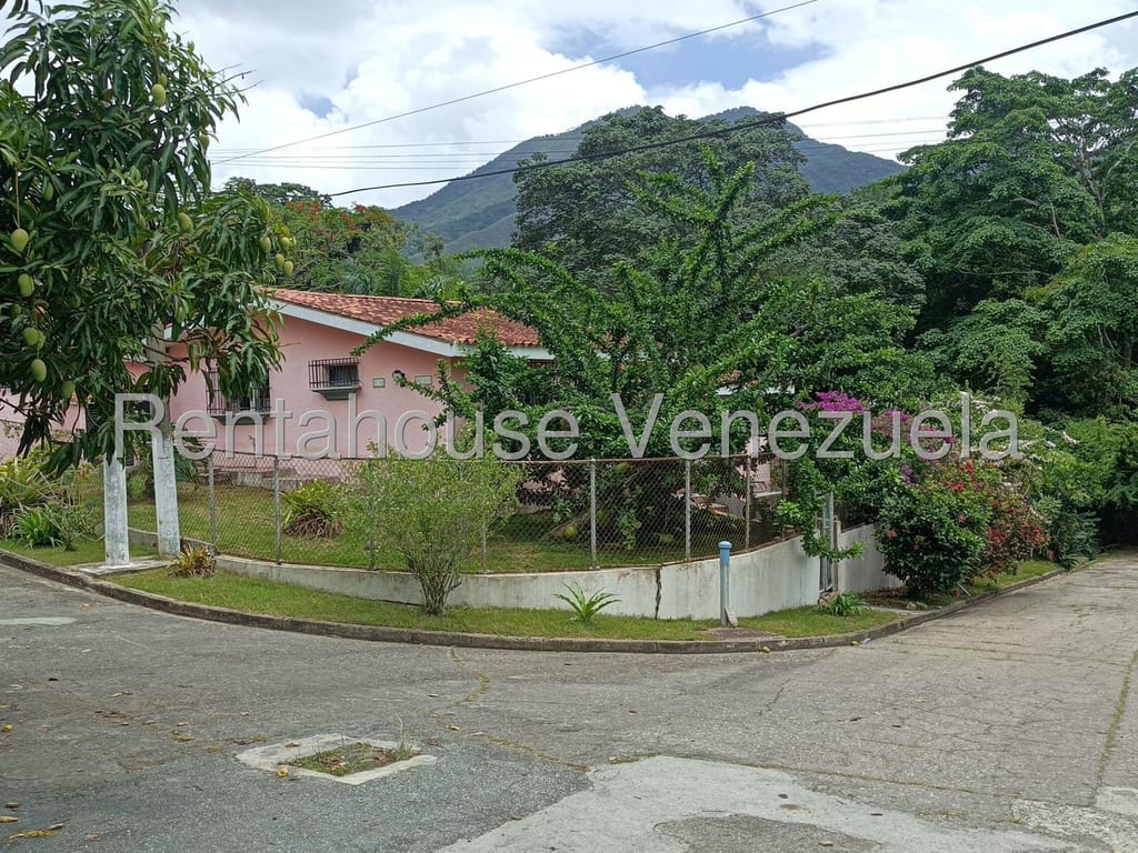 Casa en La Entrada, Naguanagua - 1