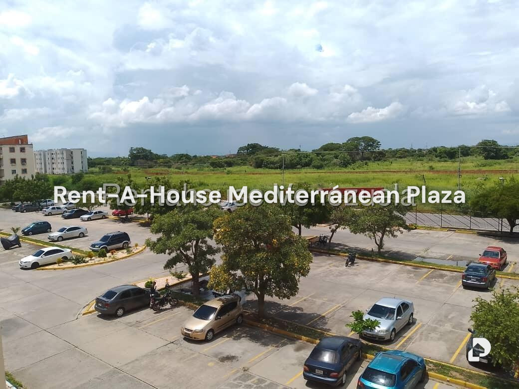 Apartamento en Paraparal, Los Guayos – 12