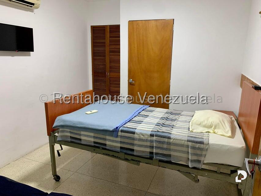 Local comercial en Chuao, Caracas – 9