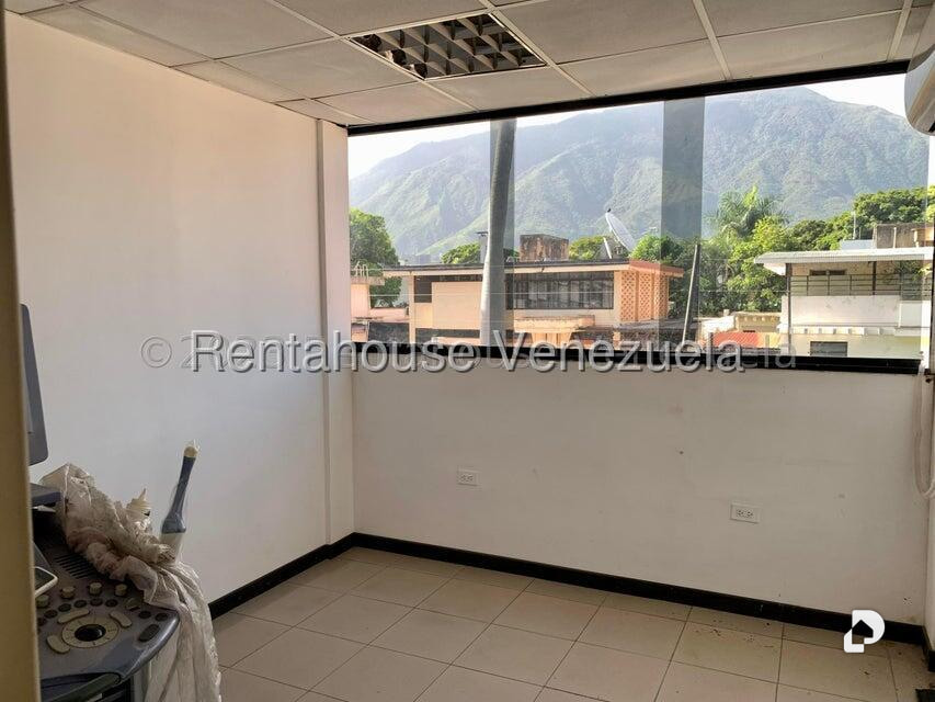 Local comercial en Chuao, Caracas – 14