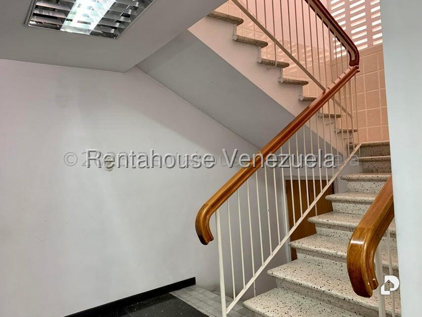 Local comercial en Chuao, Caracas – 7