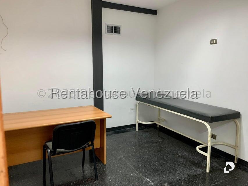Local comercial en Chuao, Caracas – 8
