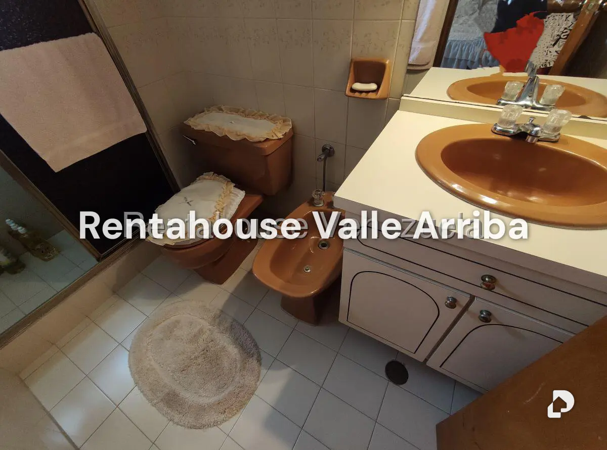 Apartamento en Las Esmeraldas, Caracas – 18