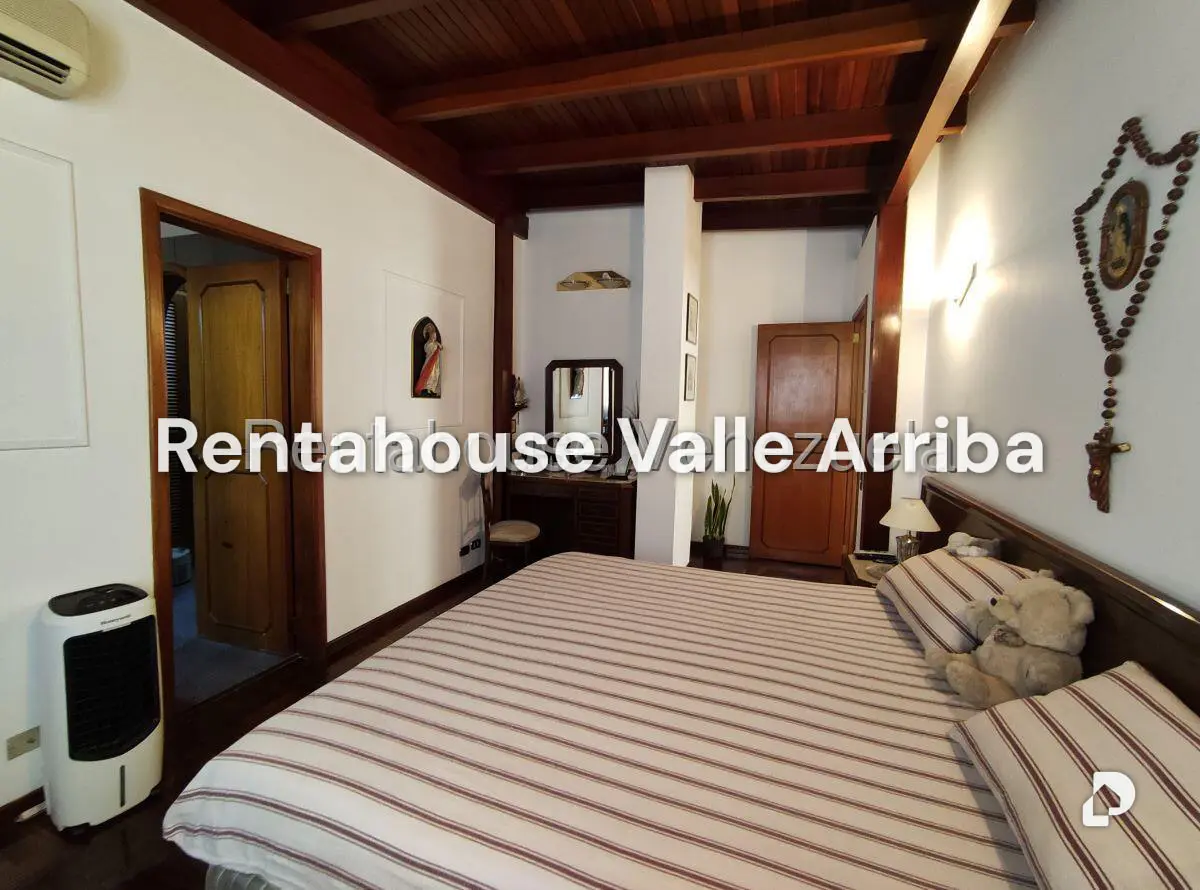 Apartamento en Las Esmeraldas, Caracas – 25