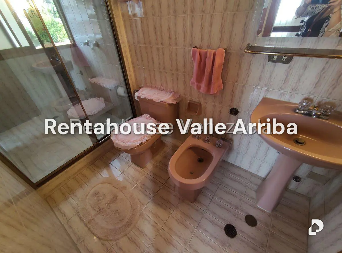 Apartamento en Las Esmeraldas, Caracas – 20