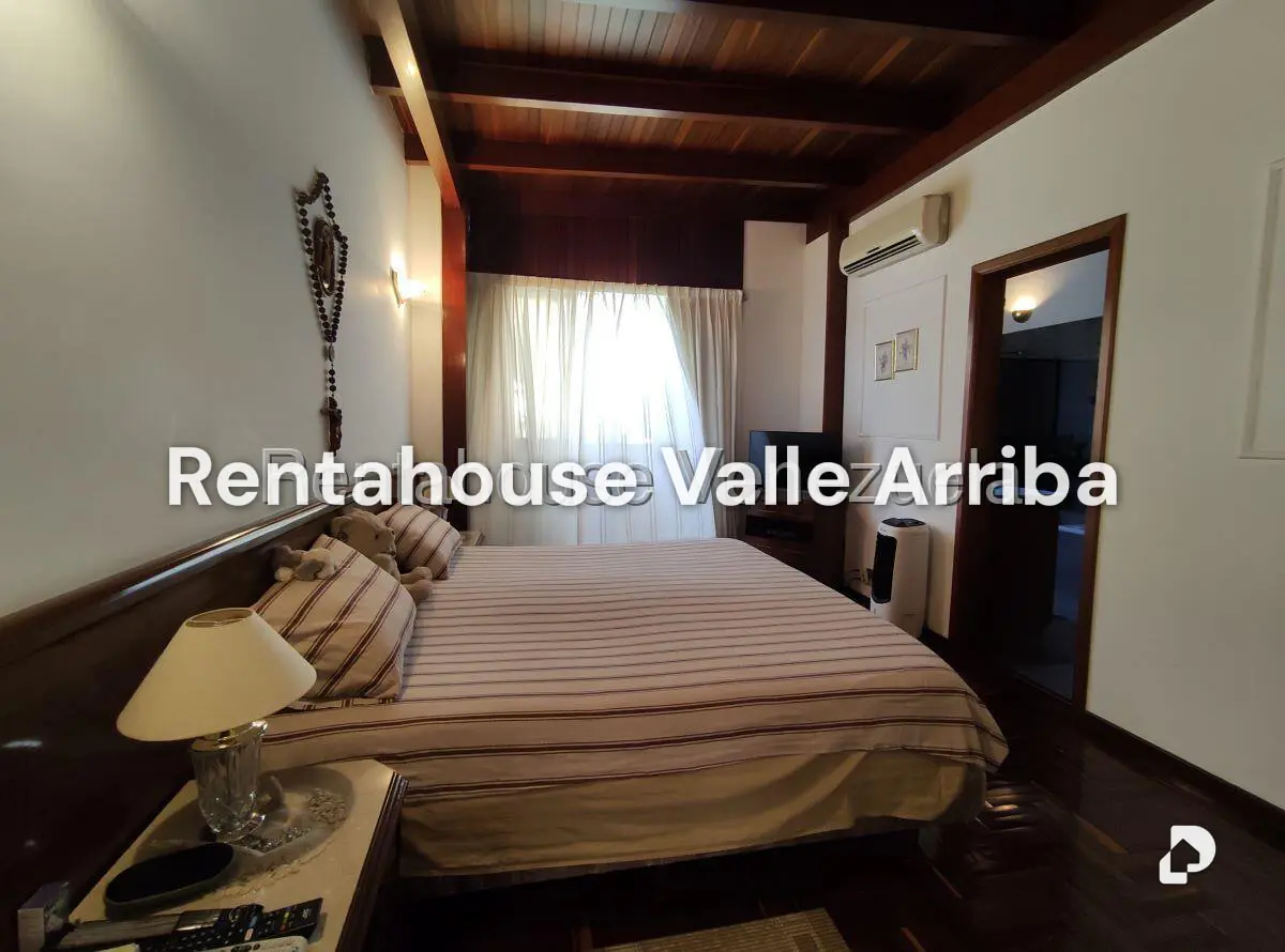 Apartamento en Las Esmeraldas, Caracas – 24