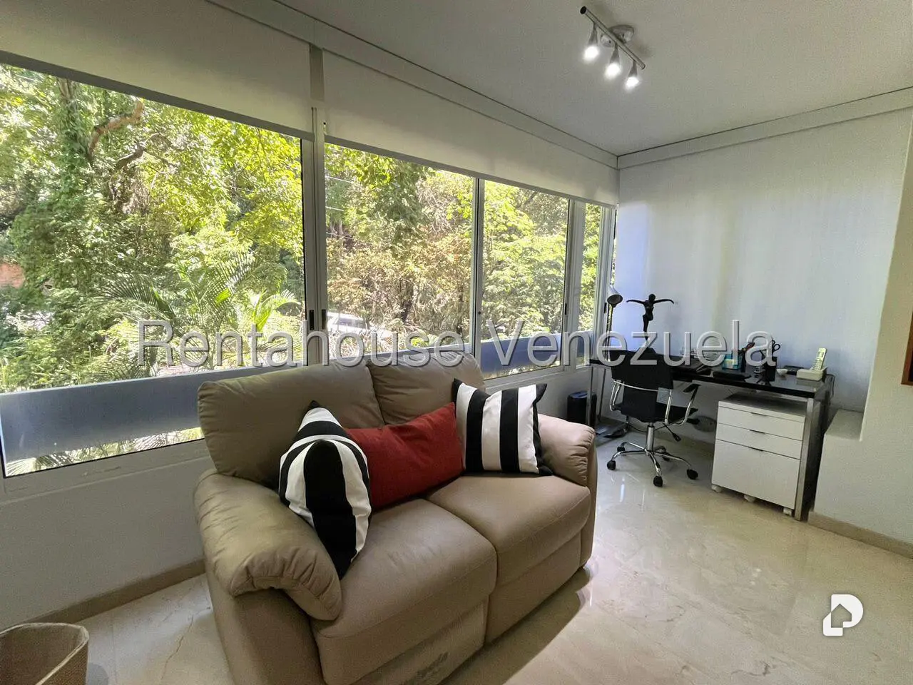 Apartamento en San Román, Caracas