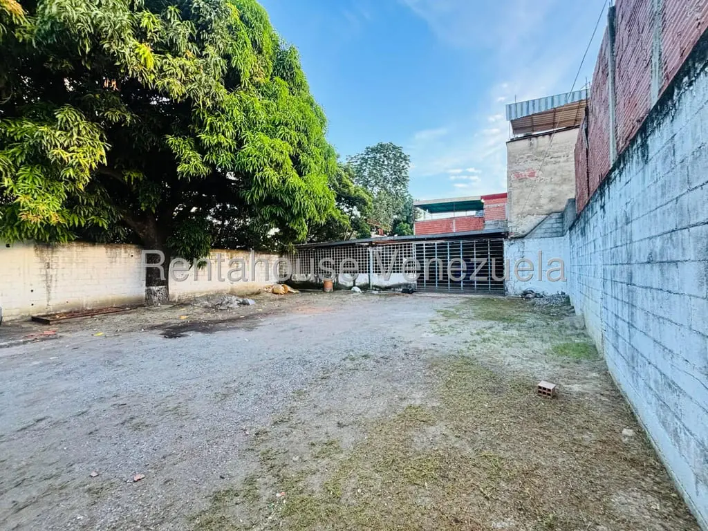 Local comercial en Guatire - 1