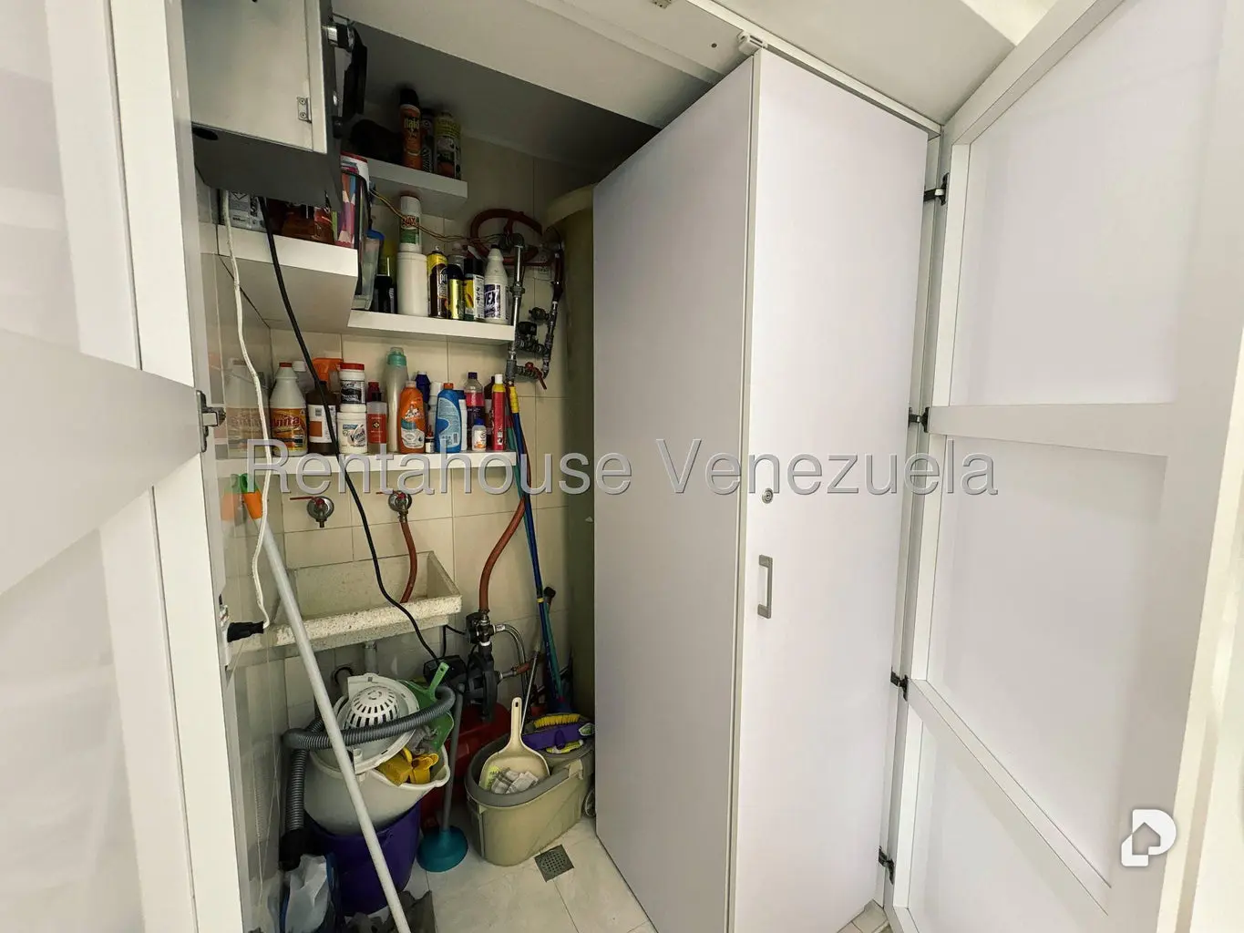 Apartamento en Los Naranjos (del Cafetal), Caracas – 27