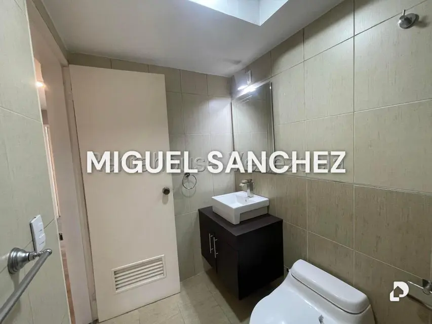 Apartamento en Los Naranjos, Caracas – 20