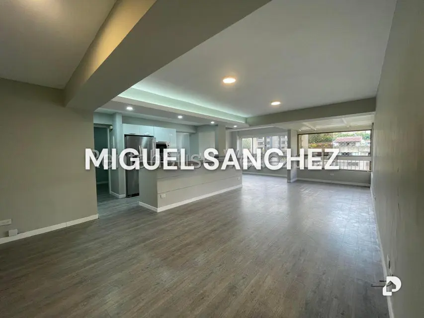 Apartamento en Los Naranjos, Caracas – 4