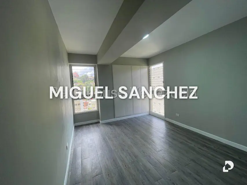 Apartamento en Los Naranjos, Caracas – 17