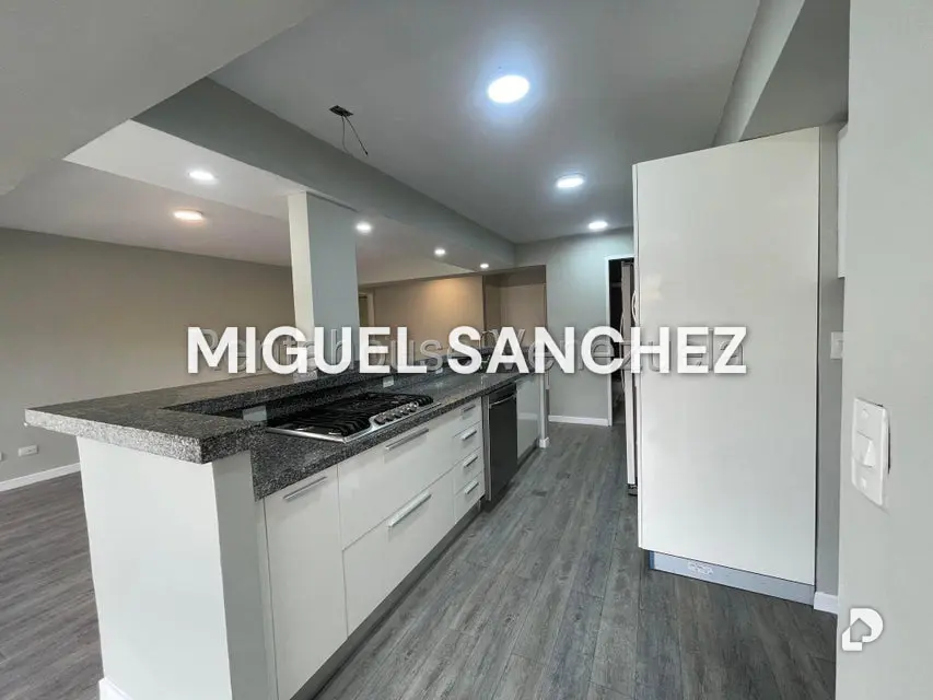 Apartamento en Los Naranjos, Caracas – 11