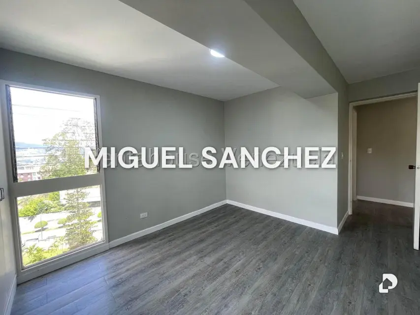 Apartamento en Los Naranjos, Caracas – 18