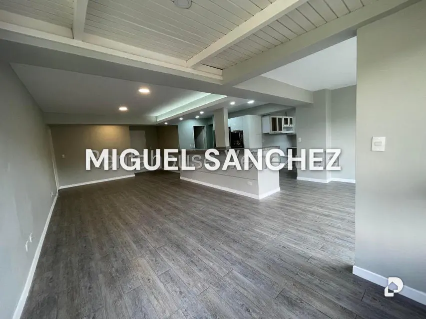 Apartamento en Los Naranjos, Caracas – 5