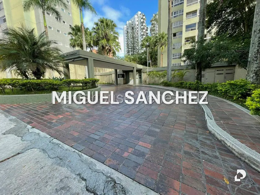 Apartamento en Los Naranjos, Caracas – 1