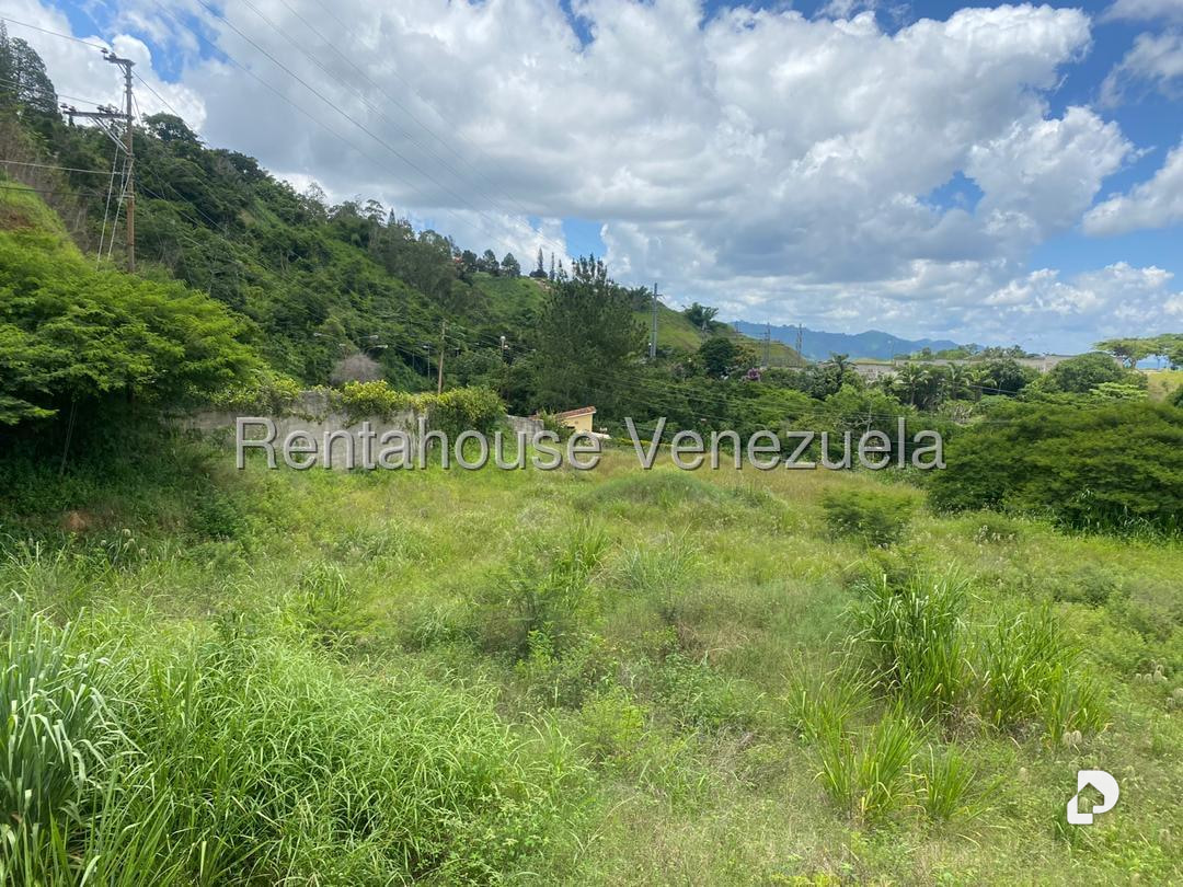 Terreno en La Lagunita Country Club, Caracas – 3