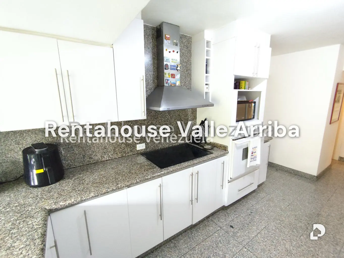 Apartamento en Lomas de La Lagunita, Caracas – 27