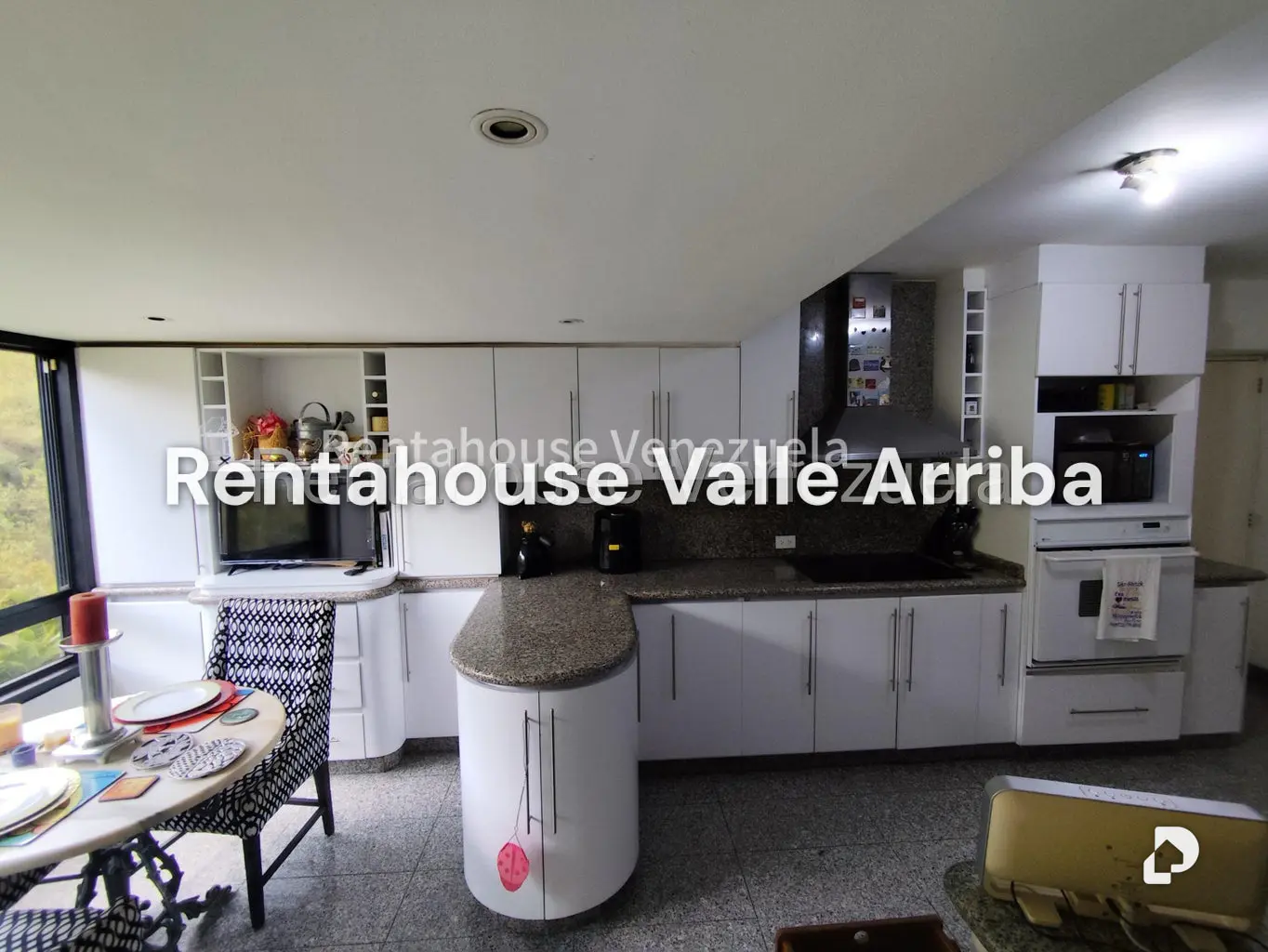 Apartamento en Lomas de La Lagunita, Caracas – 24