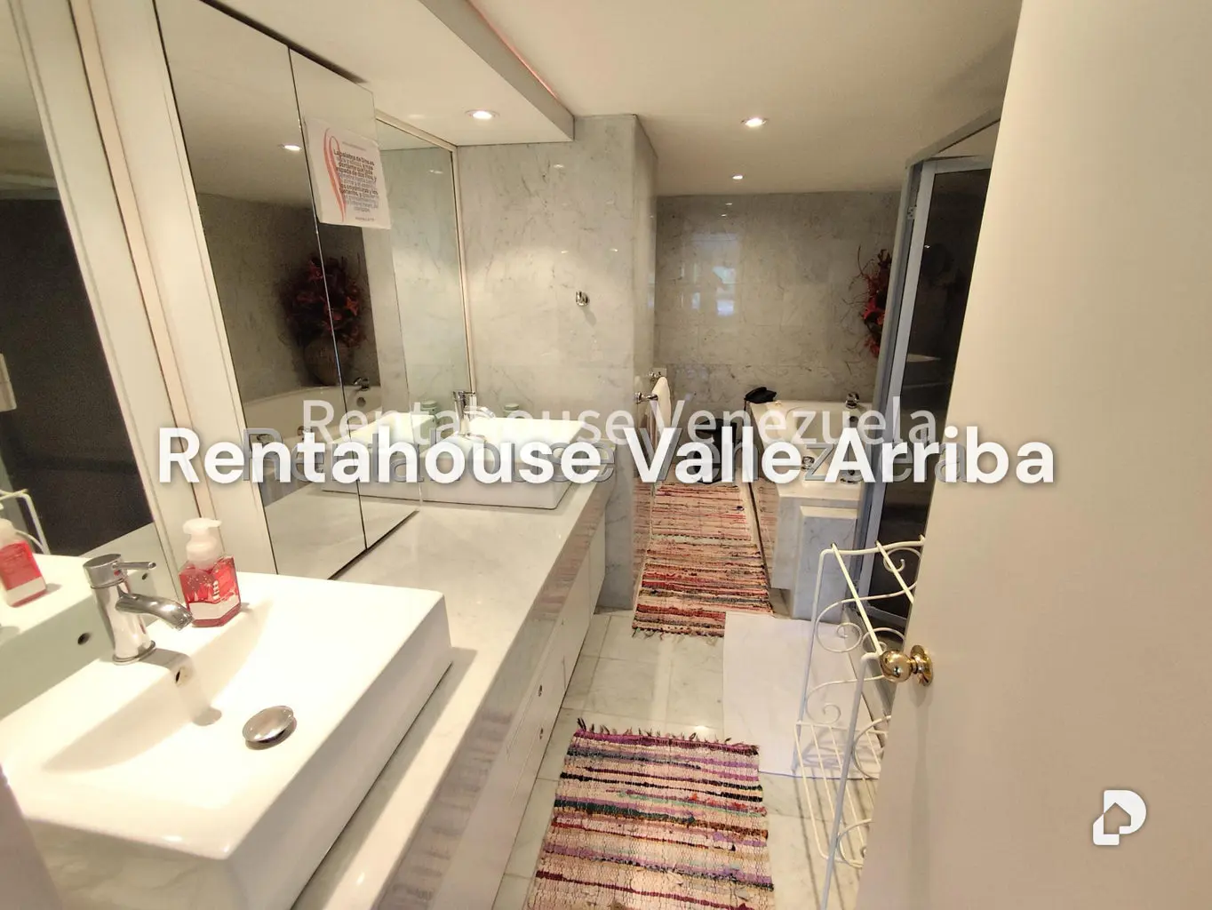 Apartamento en Lomas de La Lagunita, Caracas – 13