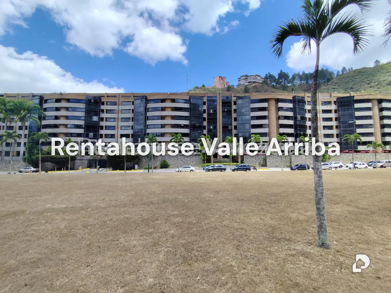 Apartamento en Lomas de La Lagunita, Caracas – 2