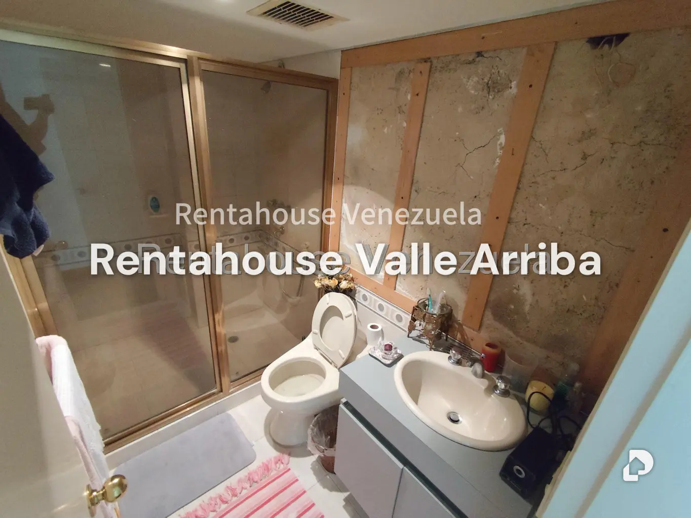 Apartamento en Lomas de La Lagunita, Caracas – 19