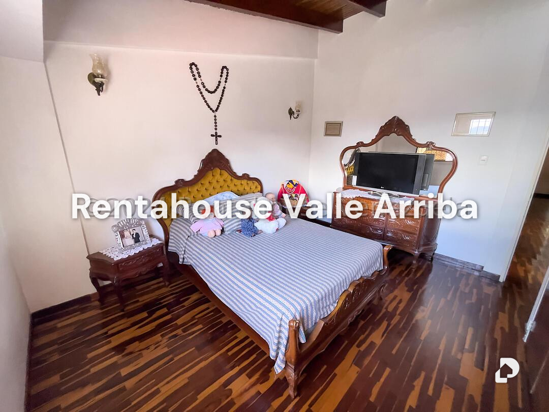 House in Alto Prado, Caracas – 27