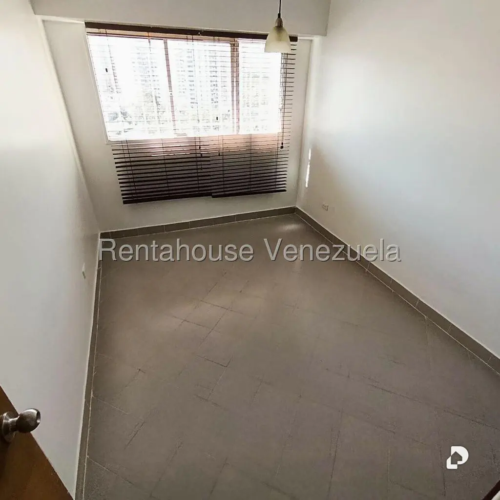 Apartamento en Guaicay, Caracas – 15
