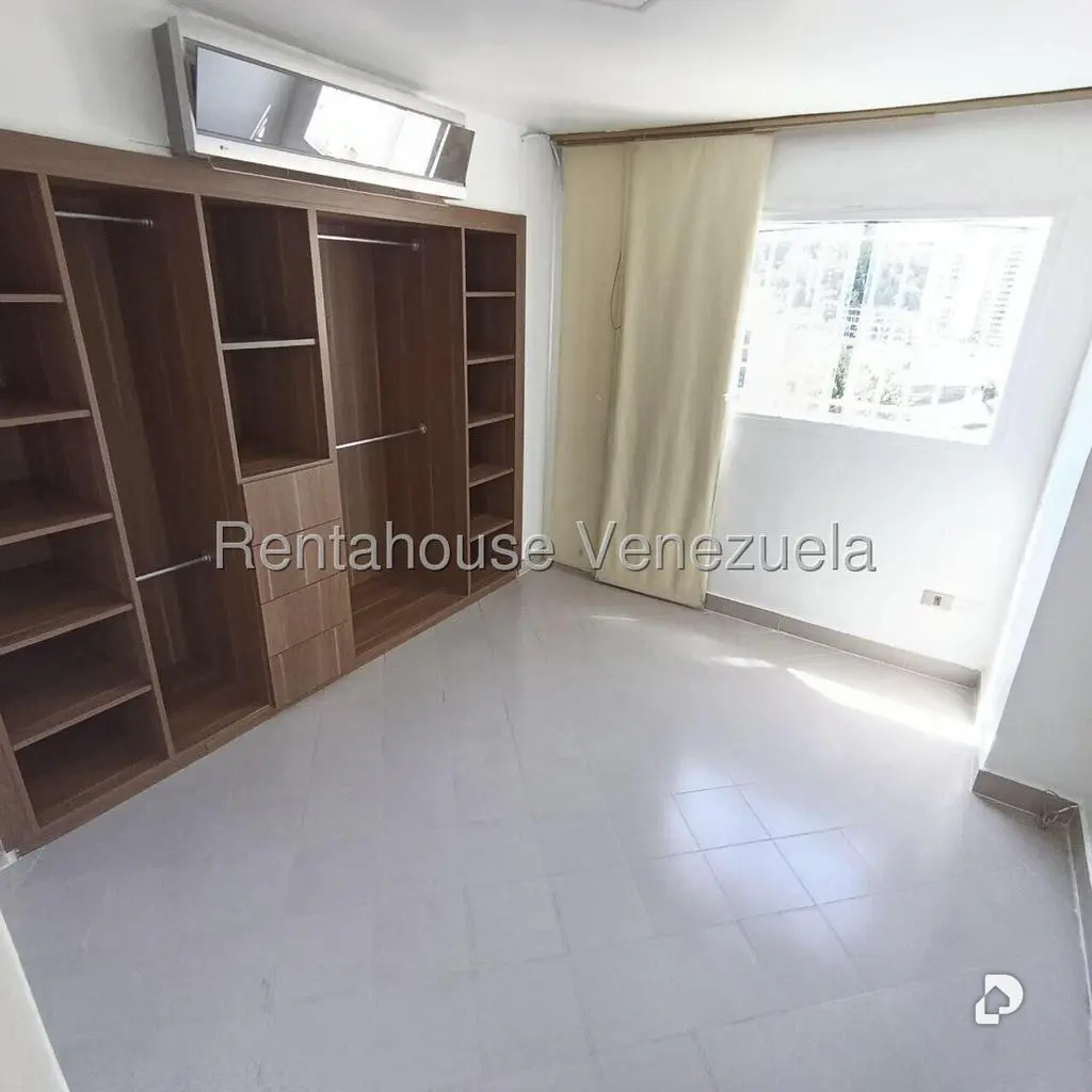 Apartamento en Guaicay, Caracas – 13
