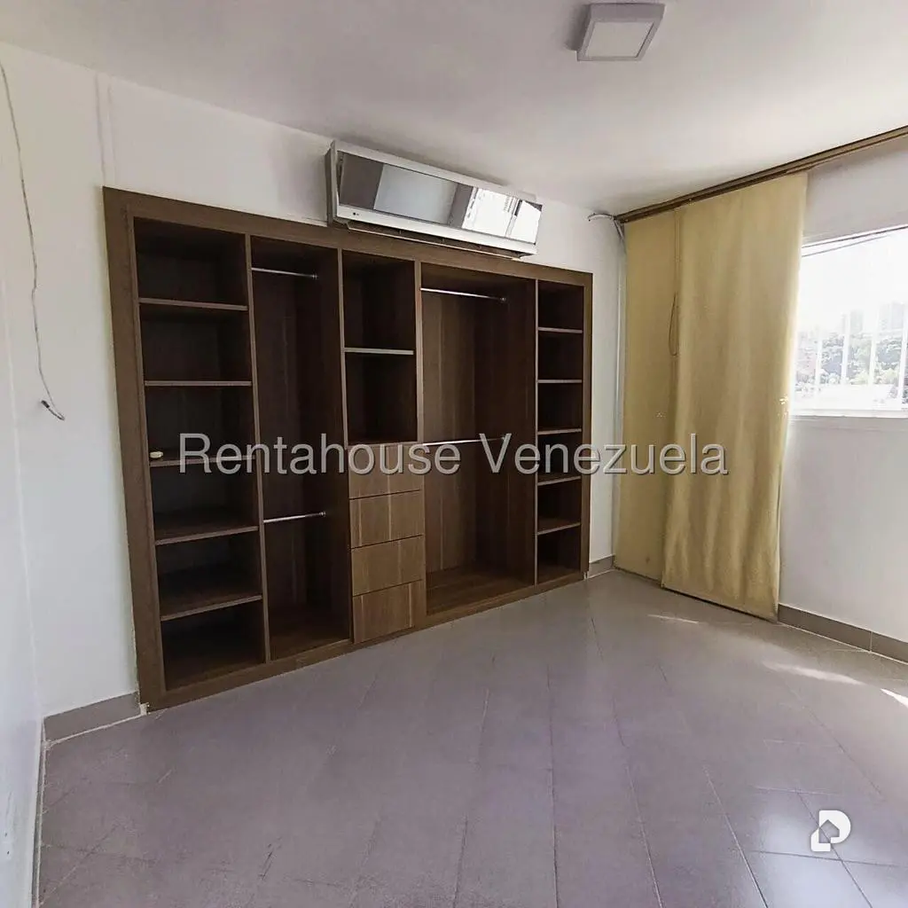 Apartamento en Guaicay, Caracas – 12
