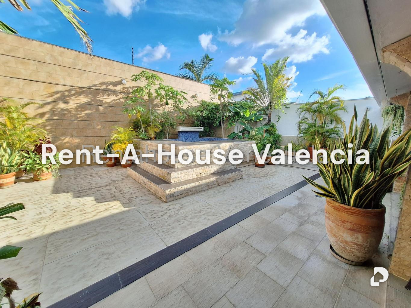 Casa en Altos de Guataparo, Valencia – 24