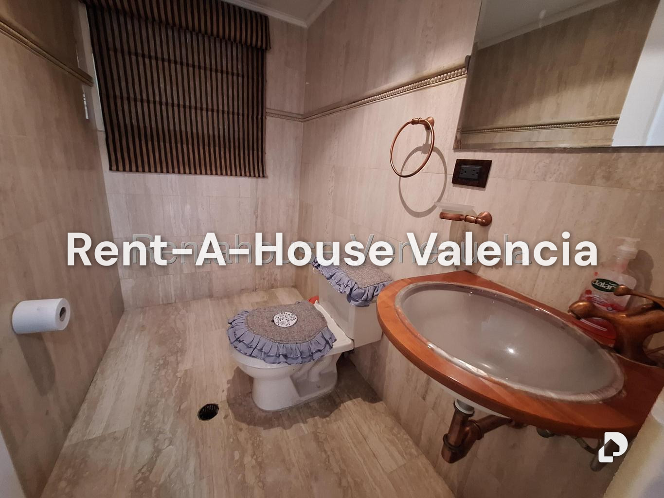 Casa en Altos de Guataparo, Valencia – 12